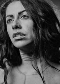 La cantante mexicana Renee Mooi presenta Pantera, primer sencillo de su EP Morir a los desiertos, un proyecto experimental con jarana y voz que fusiona mexicanidad, oscuridad y vulnerabilidad.