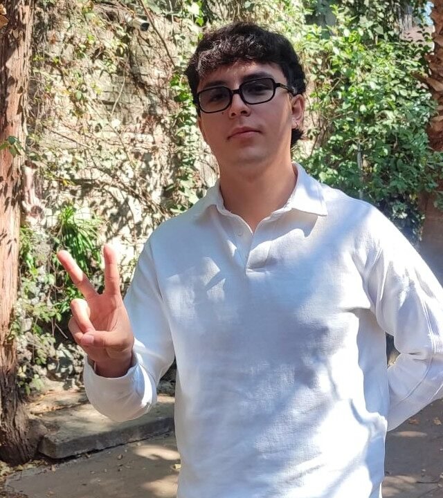 Diego Navi explica su cambio de nombre y el concepto de “a 3 m no se siente igual”, su EP con influencias country