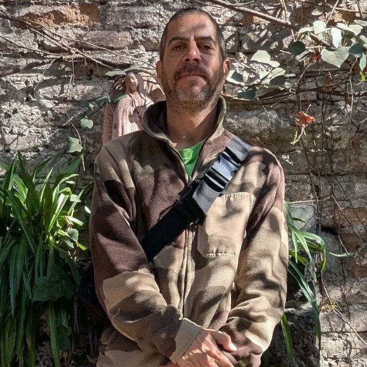 La banda mexicana Los Viejos celebra 15 años con un nuevo EP conceptual sobre el fin del mundo, grabado con su nuevo baterista y listo para estrenarse tras su show en Vive Latino 2026.