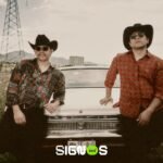 Originarios de Ciudad Obregón, Los Castelo hablan sobre su proceso creativo a distancia, sus influencias —de Juan Rulfo a The Beatles— y el origen de su estilo “rock sierreño”.