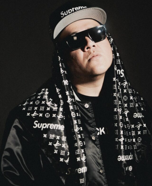 El rapero mexicano Sipo One celebra el lanzamiento de su álbum La Pluma de la Calle con un concierto especial el 21 de marzo en el Salón Villa Flamingos de la CDMX, acompañado de invitados y una producción pensada como espectáculo.