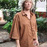 Descubre la entrevista exclusiva con Karmento en su primera visita a México. Hablamos sobre su disco 'La Serrana', la conexión con sus raíces y cómo el folklore se vuelve moderno.