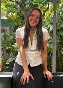 La cantautora española Valeria Castro habla sobre su disco El cuerpo después de todo, su conexión con México, la terapia, la creatividad sin presión y su evolución artística.