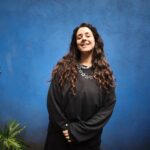 Descubre a Serena, la artista catalana que fusiona flamenco, jazz y trap. En esta entrevista exclusiva, nos habla de su paso por México, su proceso creativo y el poder de la música sin etiquetas.
