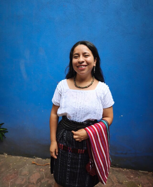 Sara Curruchich Entrevista: Quisiera Ser, Aterciopelados y Luis de León