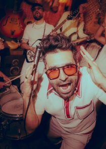Descubre la entrevista exclusiva con Esteban Alí de Percance sobre su nuevo sencillo 'Lobo de la Noche', su evolución hacia el funk y su consagración en el Vive Latino y escenarios de México.
