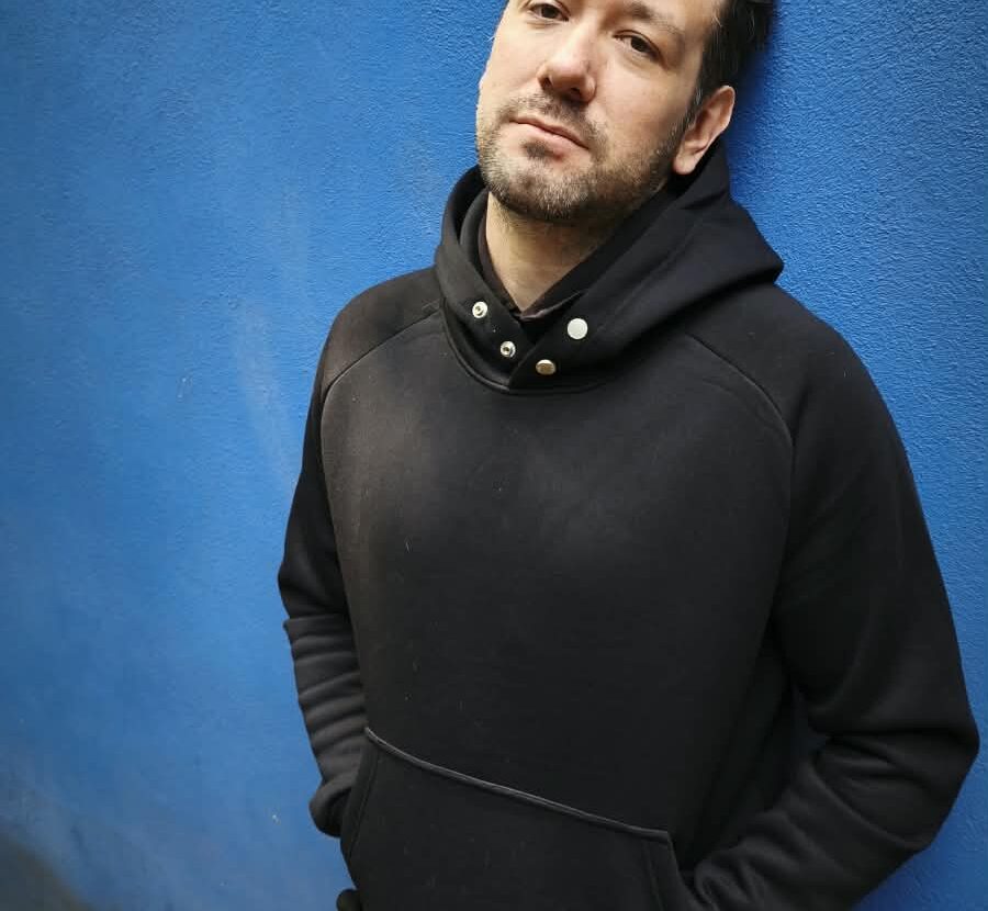 Pere George entrevista: El arte de producir, migrar y crear su disco conceptual